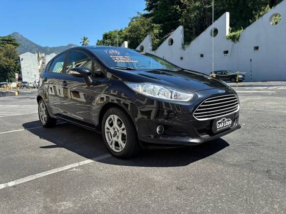 FORD FIESTA 1.6 SE HATCH 16V FLEX 4P POWERSHIFT FORD FIESTA 1.6 SE HATCH 16V FLEX 4P POWERSHIFT